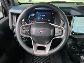 Ford Bronco 2.3 Automatic, снимка 13