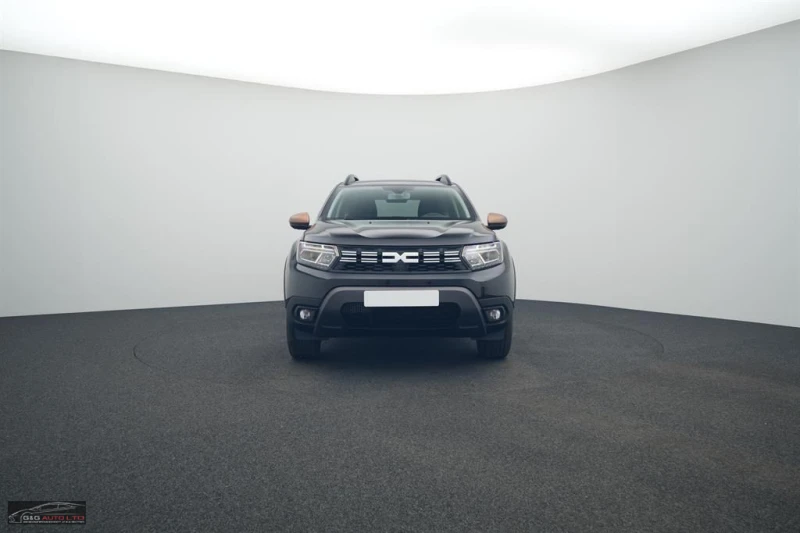 Dacia Duster EXTRAME-TCe /150HP/CAM/CARPLAY/KEYLESS/LED/486b, снимка 2 - Автомобили и джипове - 48068229