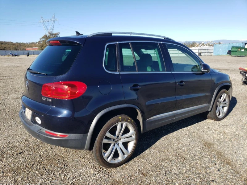 VW Tiguan 2.0L 4 Front-wheel Drive, снимка 5 - Автомобили и джипове - 48395924