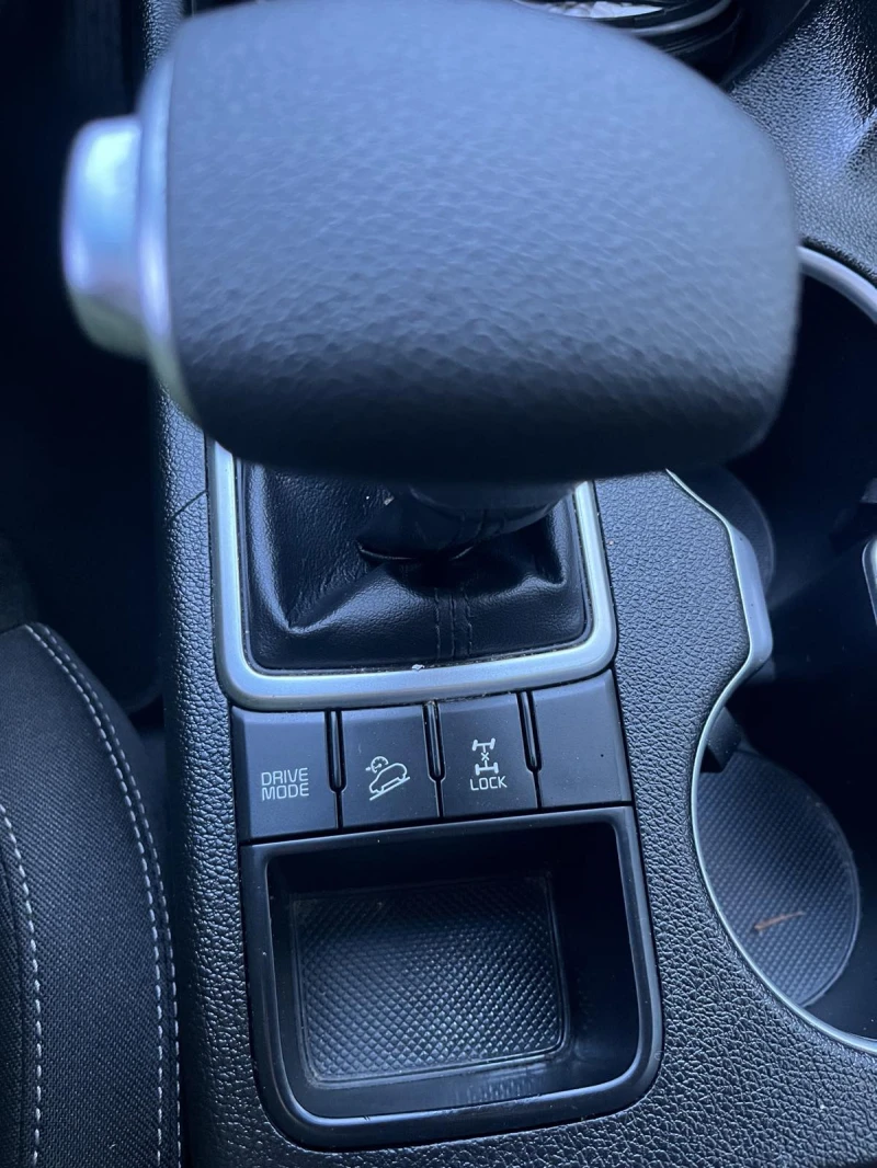 Kia Sportage, снимка 13 - Автомобили и джипове - 52447554