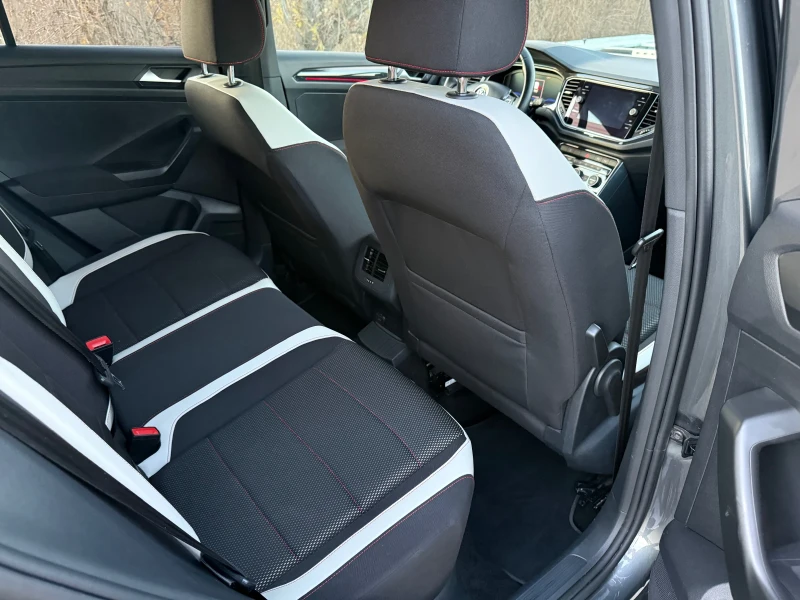 VW T-Roc 4 Motion, снимка 14 - Автомобили и джипове - 52854128