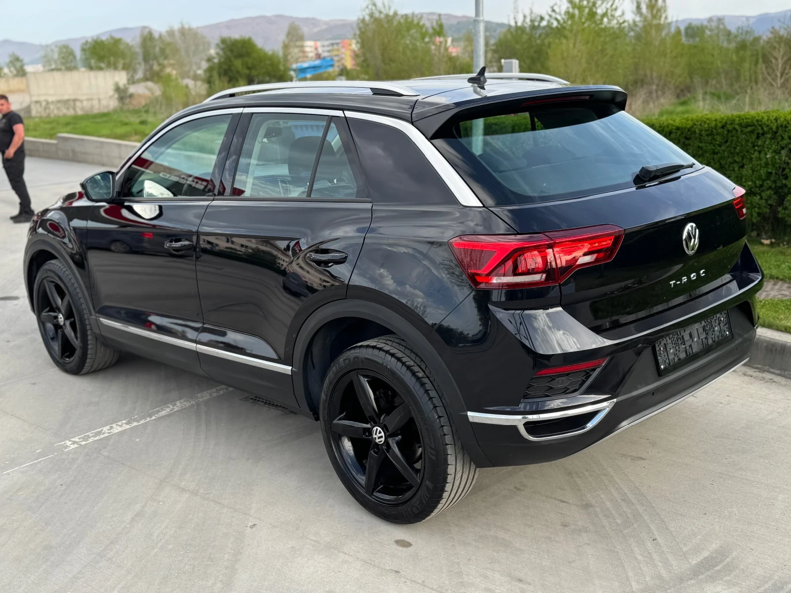 VW T-Roc 2.0TDI SPORT - изображение 5