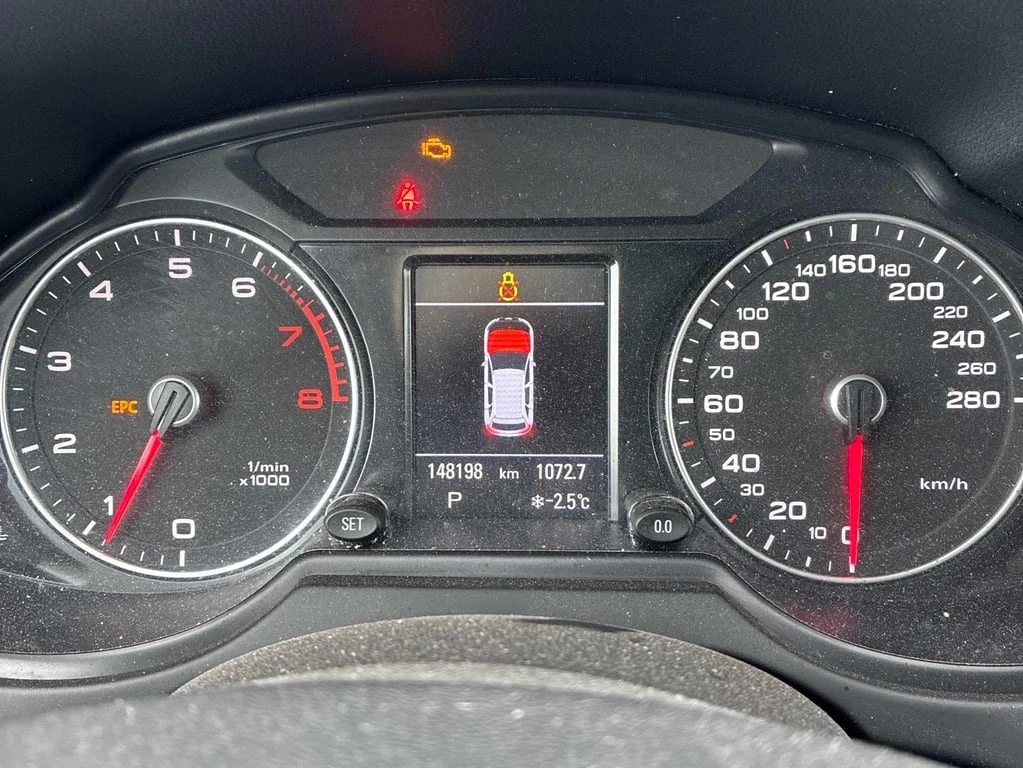 Audi Q5 * Progressiv * CARFAX * PANO * ПОДГРЕВИ - изображение 8