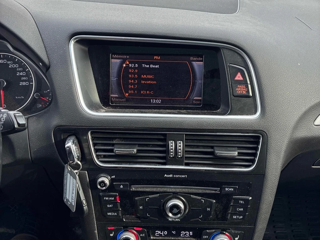 Audi Q5 * Progressiv * CARFAX * PANO * ПОДГРЕВИ - изображение 9