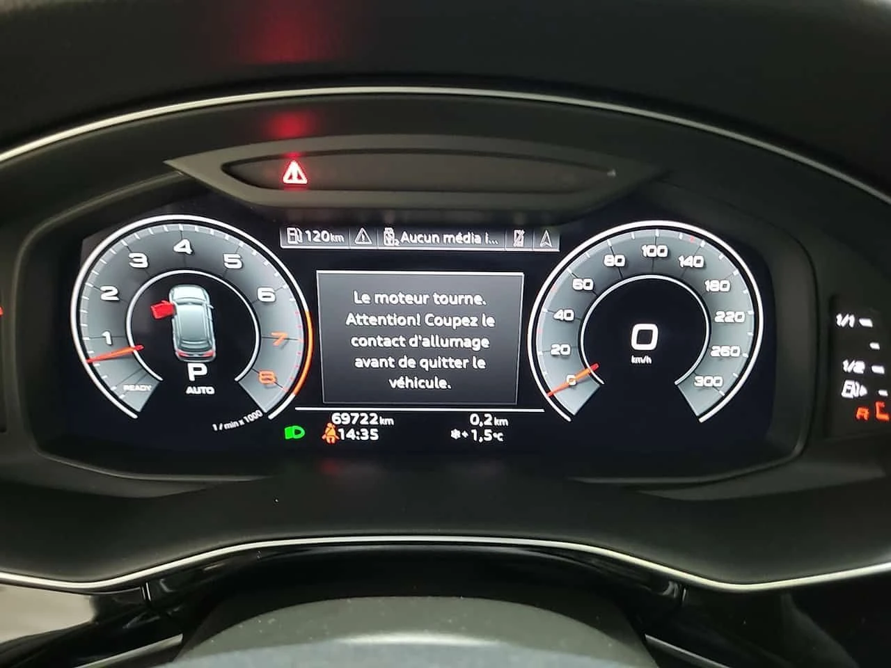 Audi Q7 Komfort 55 TFSI quattro | PANO | ПОДГРЕВИ | 2 КЛЮЧ - изображение 9