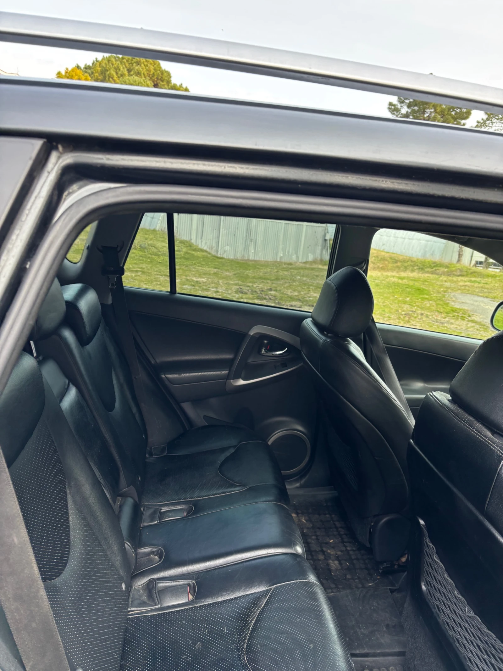 Toyota Rav4, снимка 13 - Автомобили и джипове - 53715701