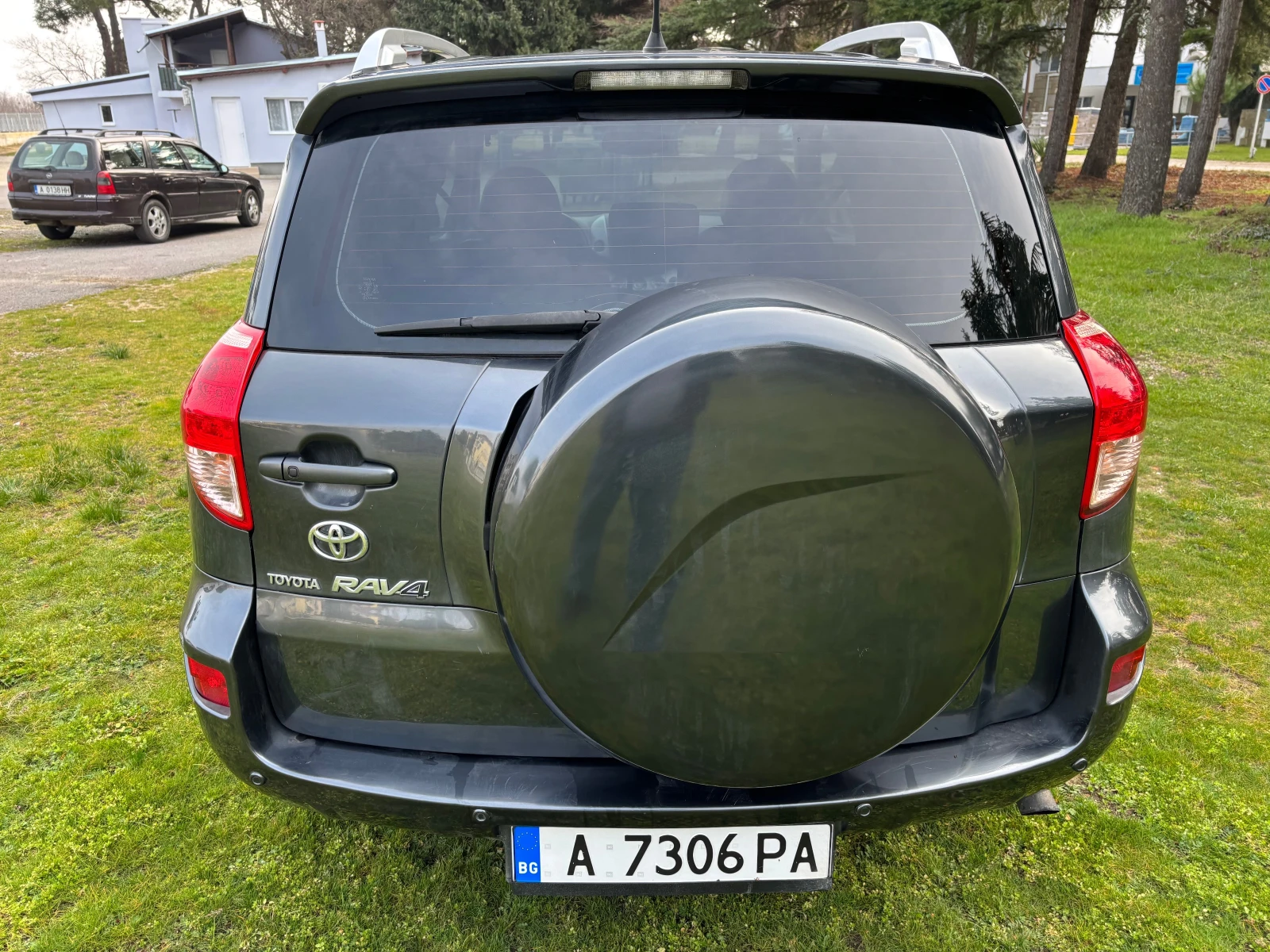 Toyota Rav4  - изображение 8