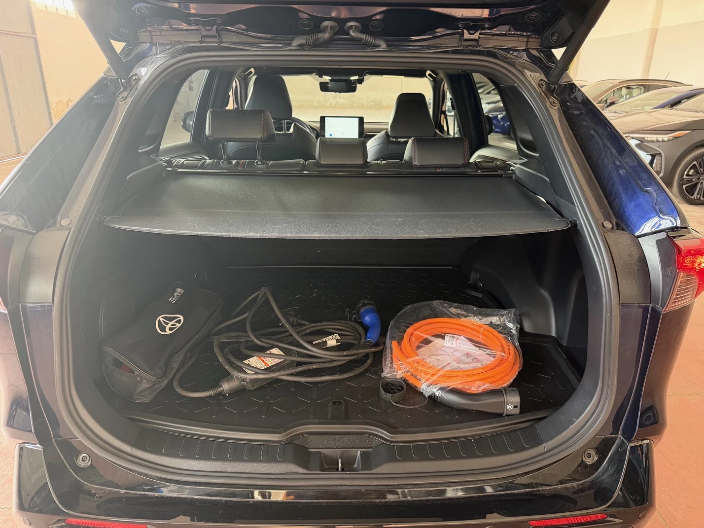 Toyota Rav4 2.5 VVT-i Style Хибрид, снимка 8 - Автомобили и джипове - 54074122