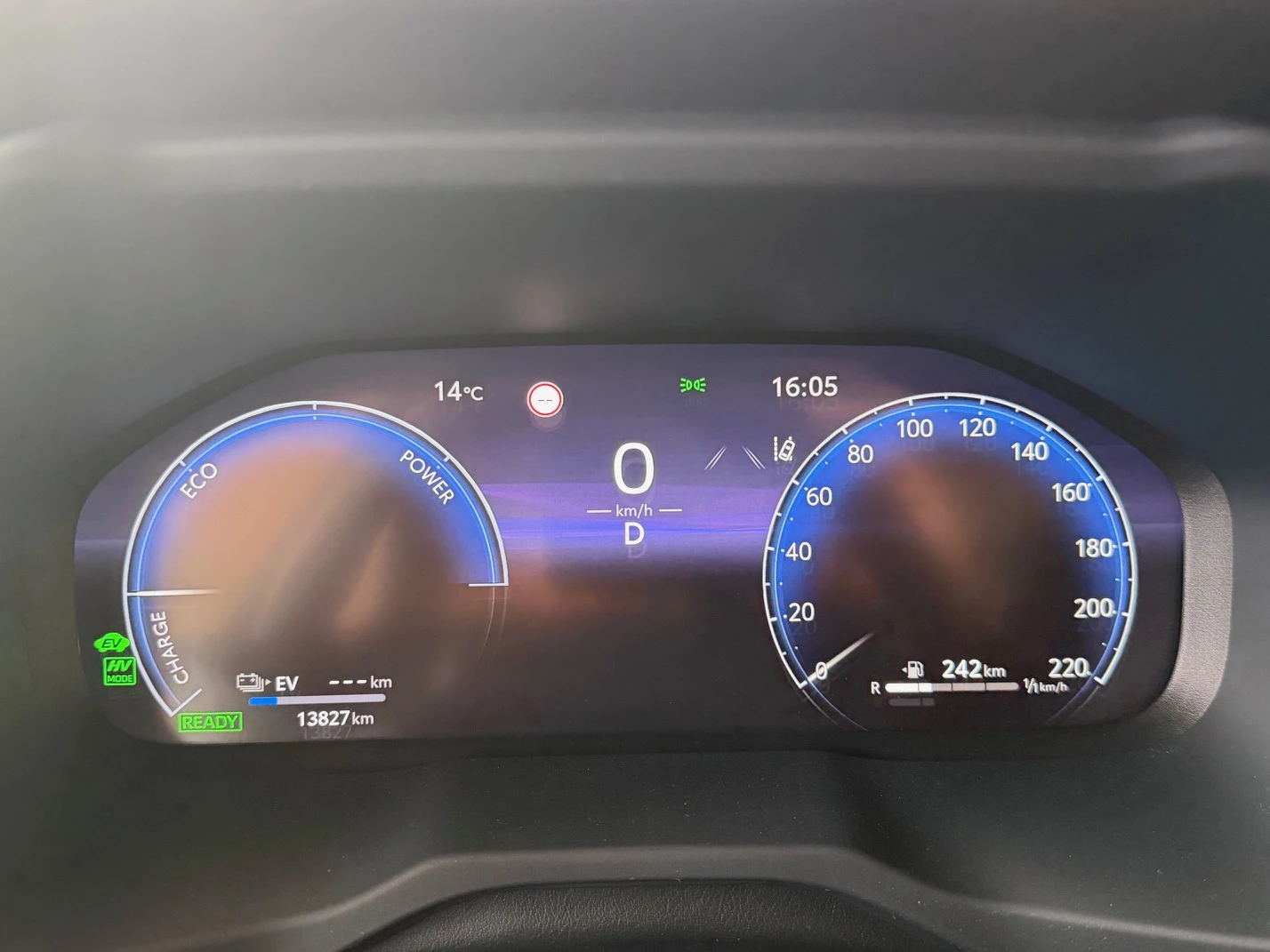 Toyota Rav4 2.5 VVT-i Style Хибрид, снимка 14 - Автомобили и джипове - 54074122