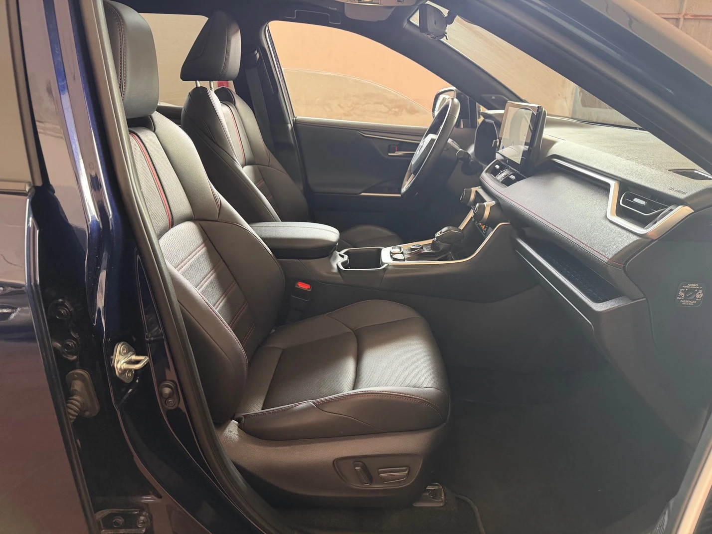 Toyota Rav4 2.5 VVT-i Style Хибрид, снимка 11 - Автомобили и джипове - 54074122