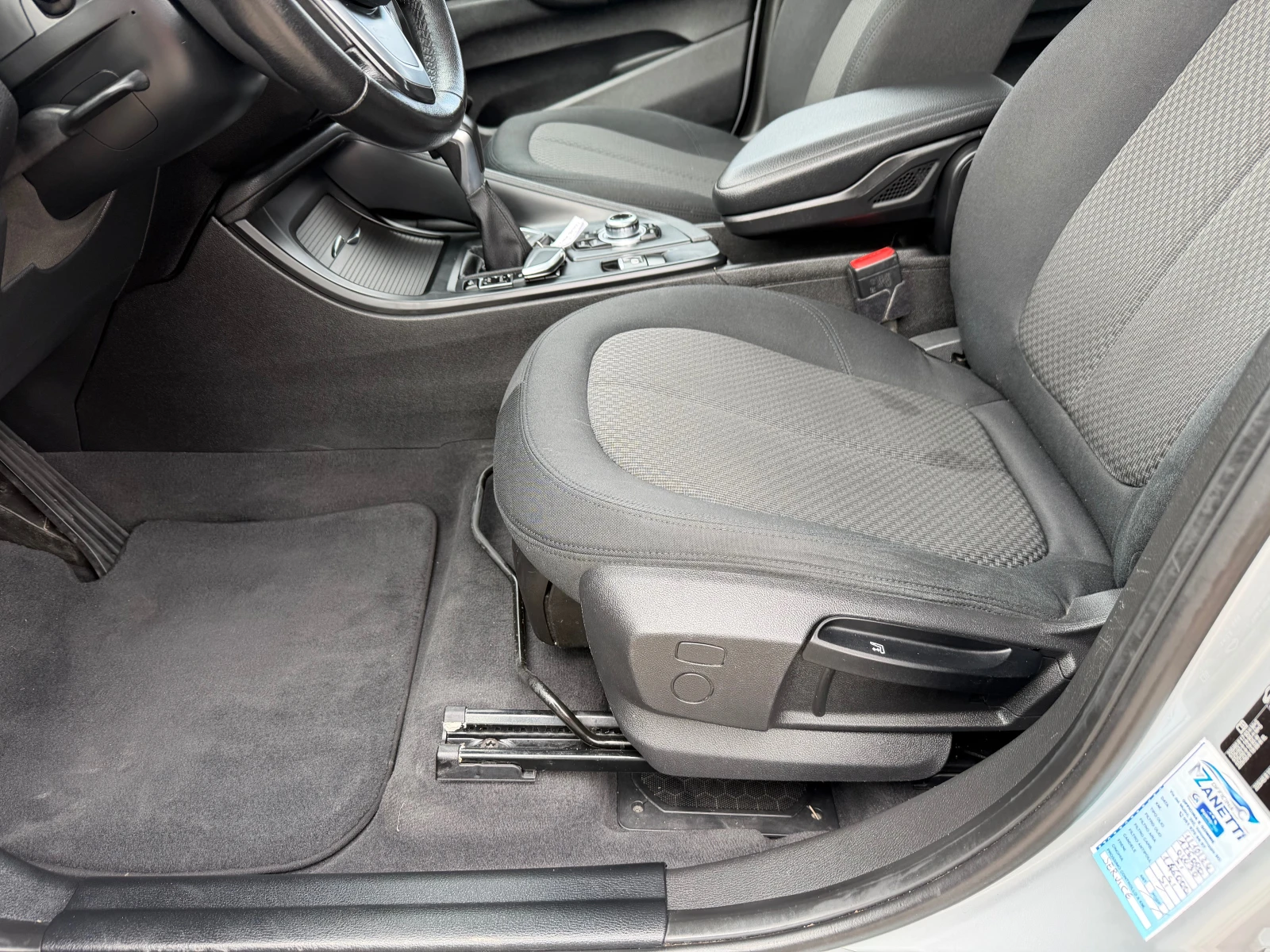 BMW X1 2.0 D S DRIVE, снимка 9 - Автомобили и джипове - 54074711