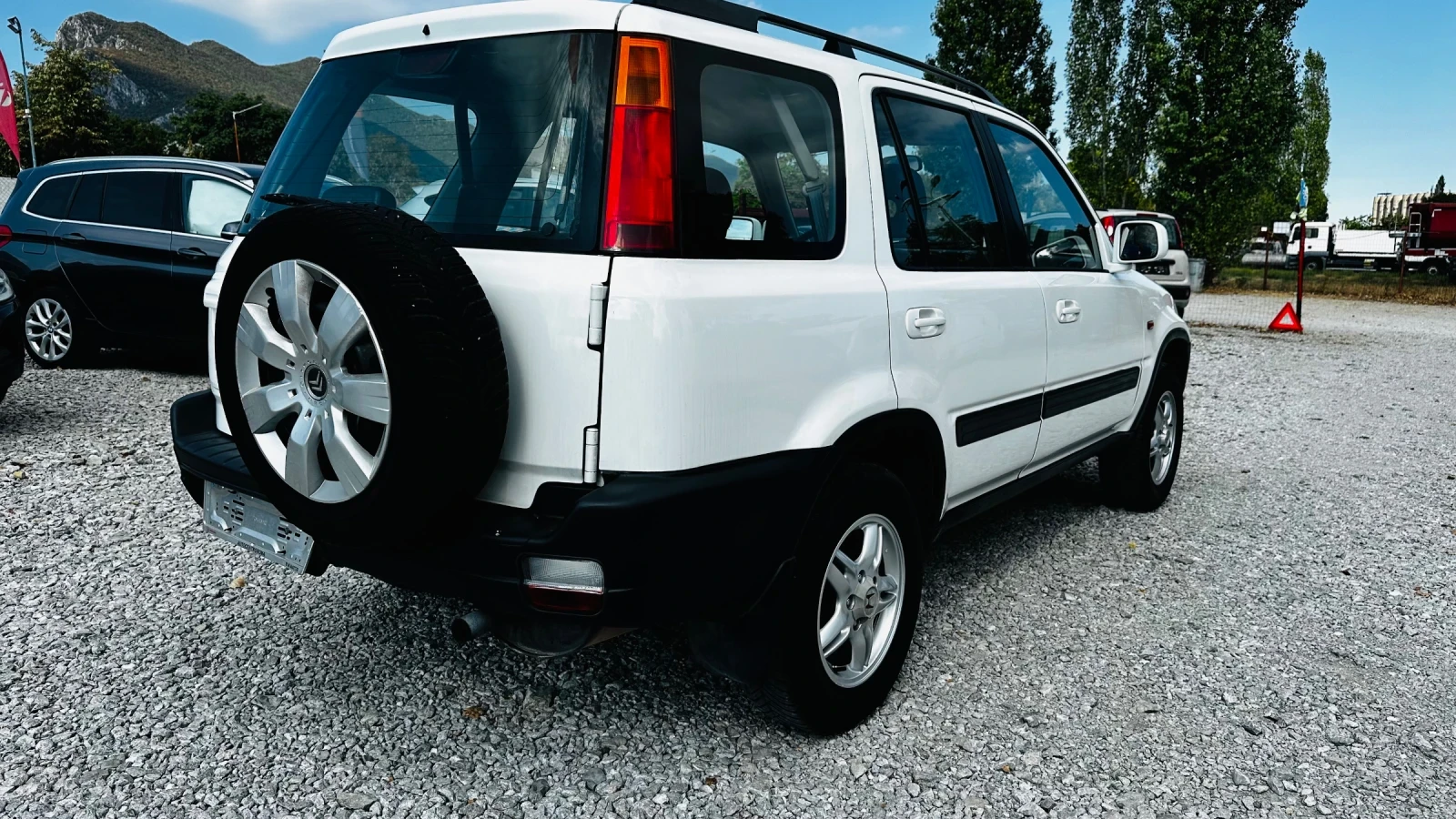 Honda Cr-v 2.0i-128к-газов-Италия 4х4, снимка 4 - Автомобили и джипове - 54429858