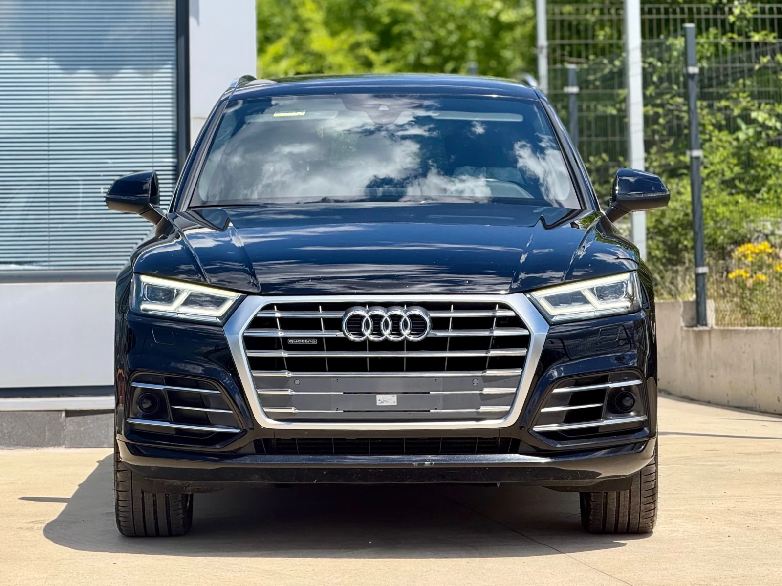 Audi Q5 S-LINE / 5.0TDI-286HP-4X4 / ПОДГРЕВ / DISTRONIC + , снимка 2 - Автомобили и джипове - 54922860
