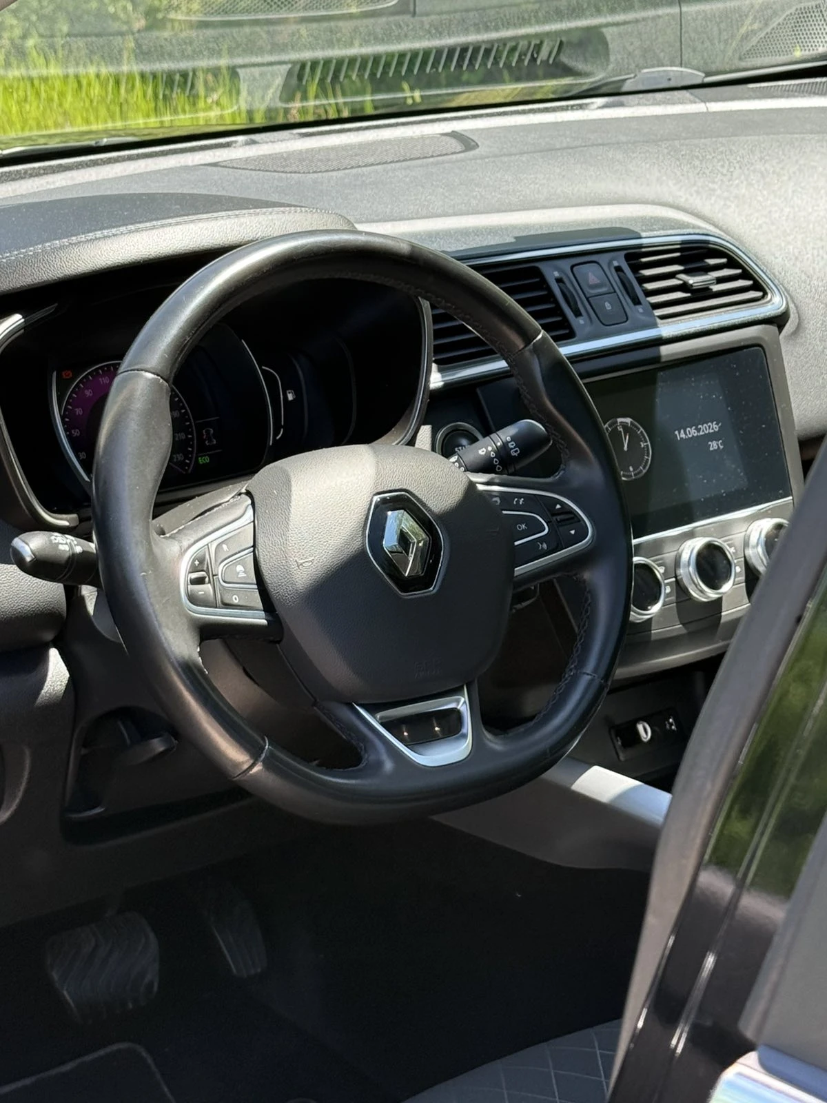 Renault Kadjar 1.3i turbo TCE INTENS , снимка 13 - Автомобили и джипове - 55005651