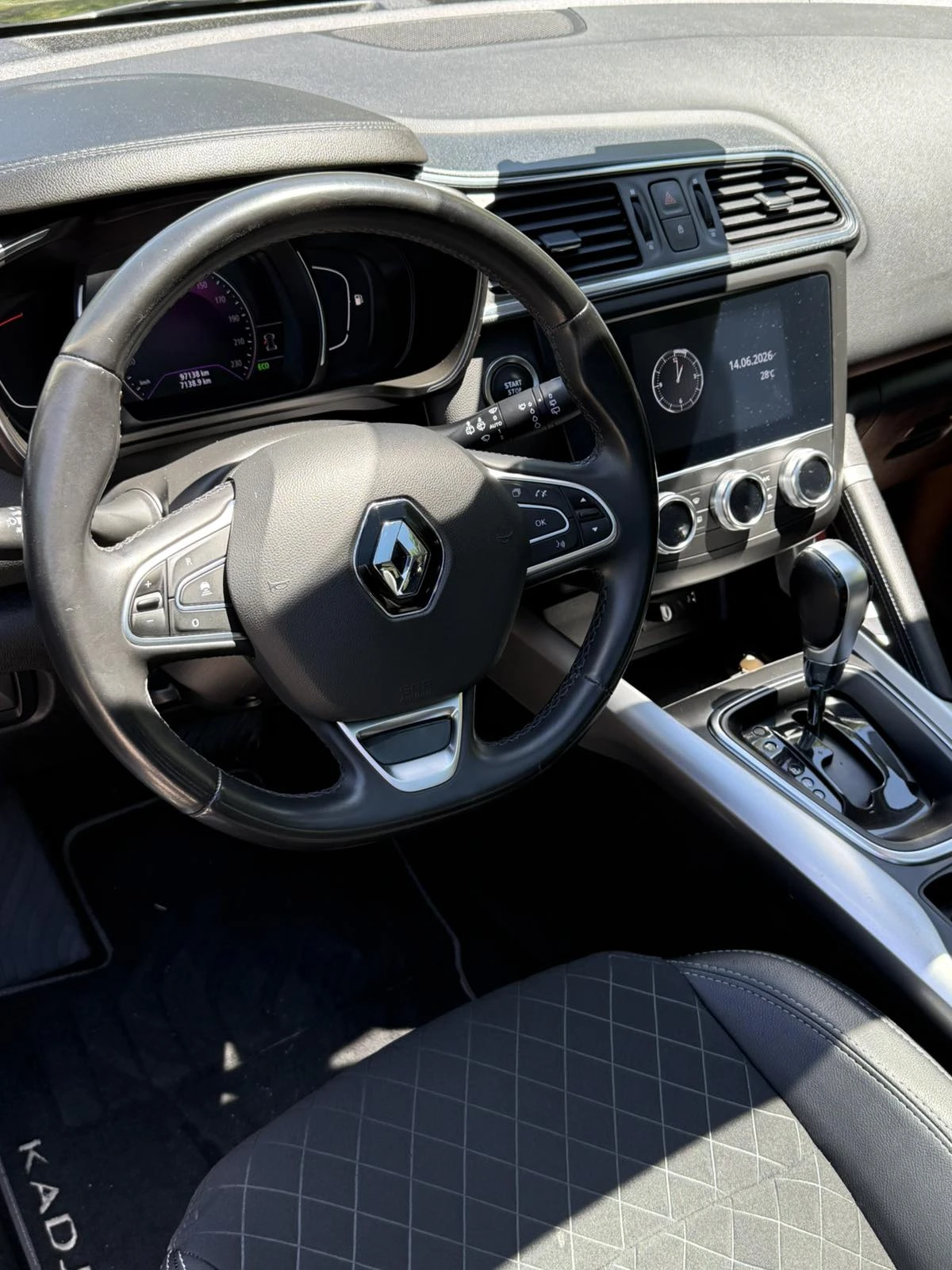 Renault Kadjar 1.3i turbo TCE INTENS , снимка 12 - Автомобили и джипове - 55005651