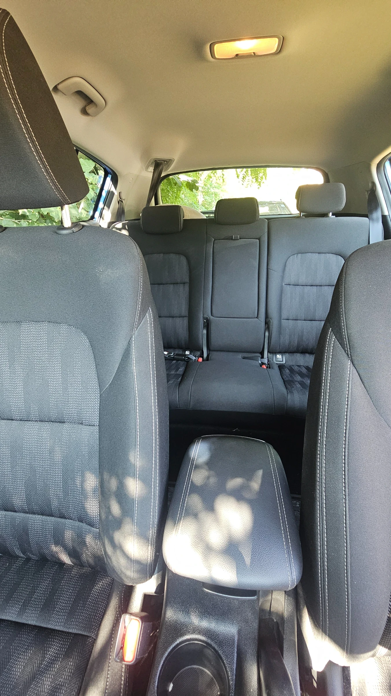 Kia Sportage, снимка 2 - Автомобили и джипове - 55331605