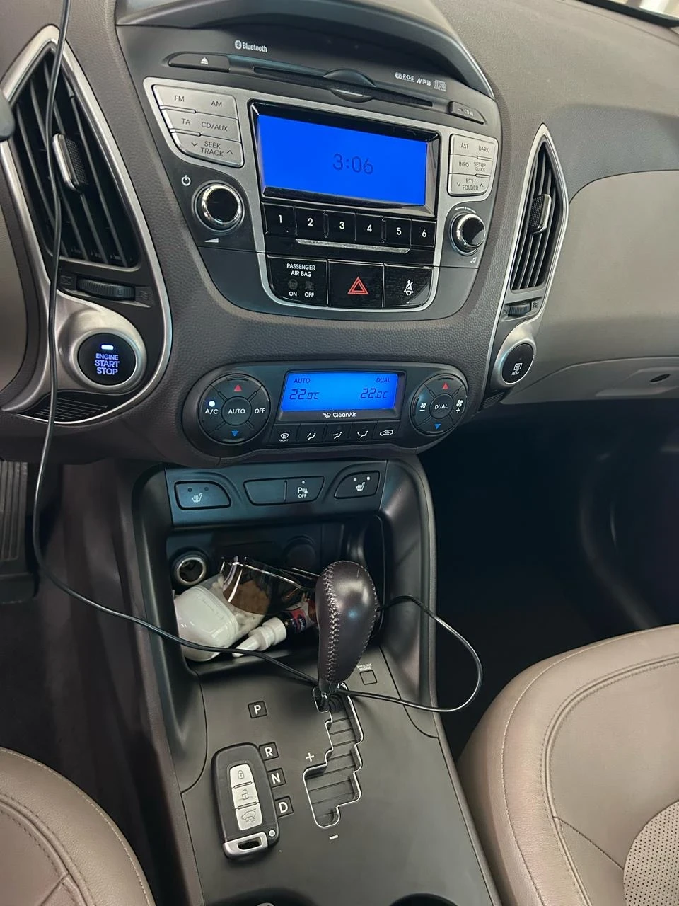 Hyundai IX35 2.0 бензин автомат 4х4, снимка 10 - Автомобили и джипове - 55504245