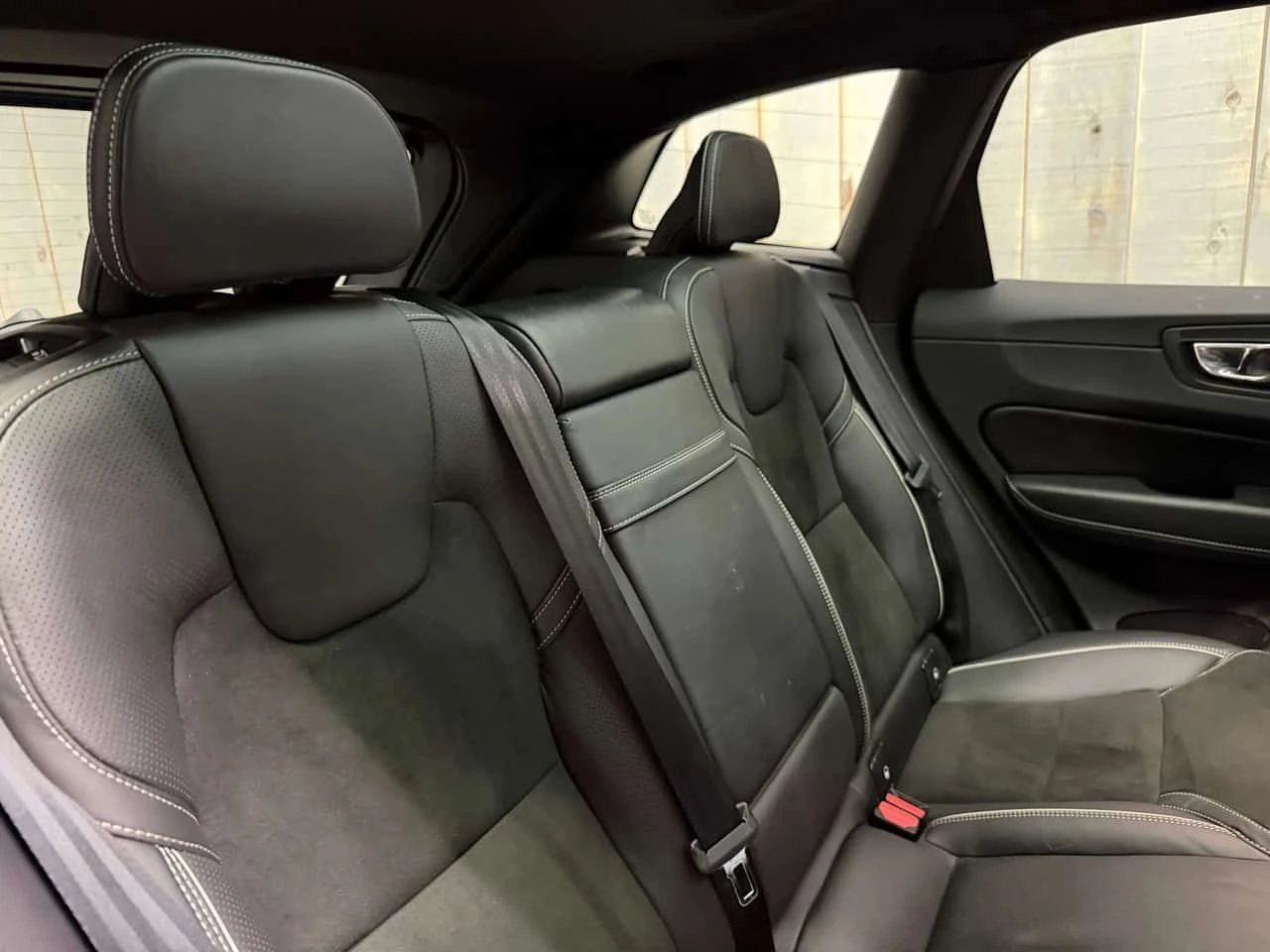 Volvo XC60 * T6 AWD R DESIGN| 21 WHEELS| 2 SETS * CARFAX * ЦЕ, снимка 14 - Автомобили и джипове - 55626815