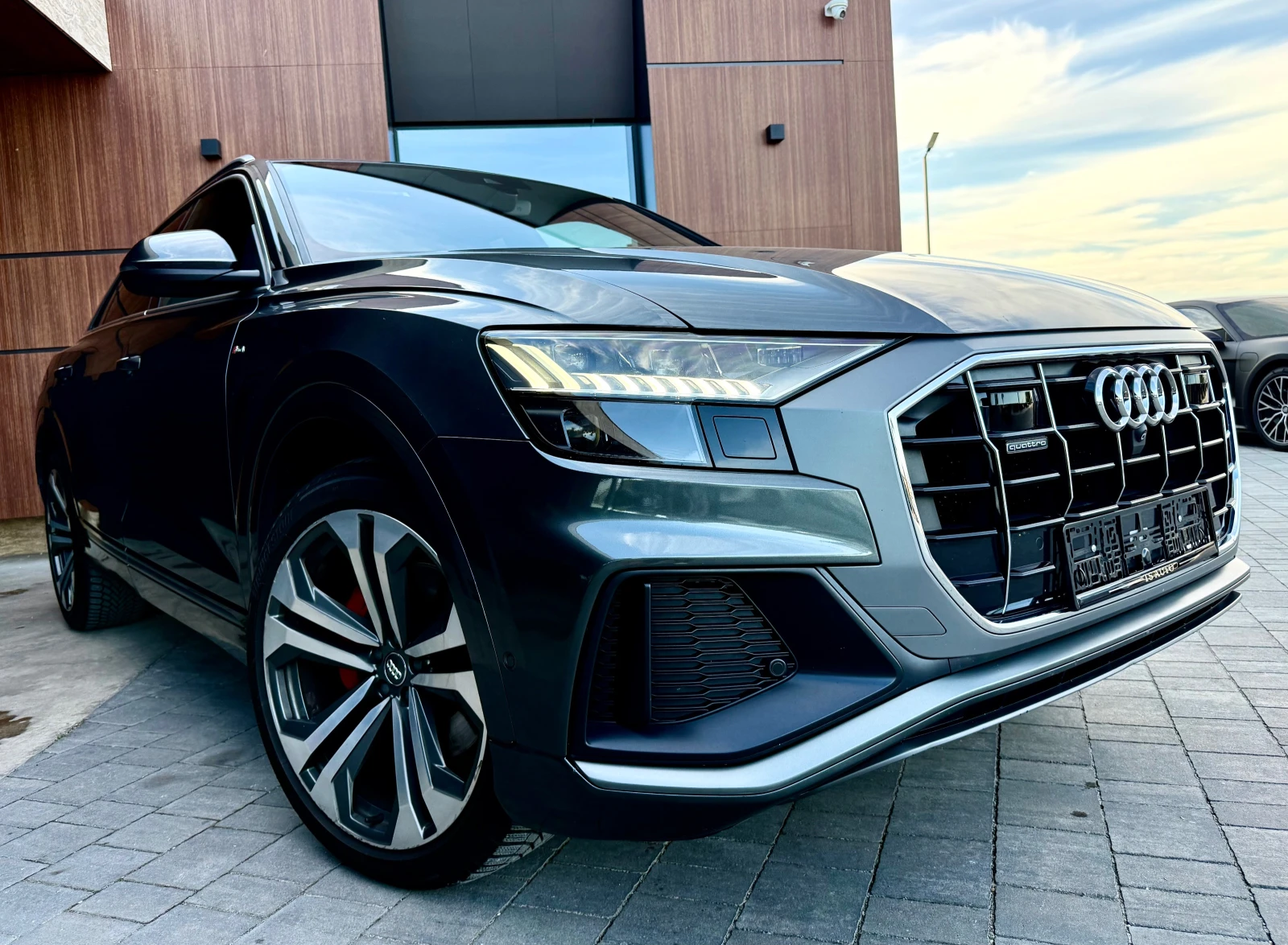 Audi Q8 3XS-LINE* MAX FULL, снимка 2 - Автомобили и джипове - 56223011