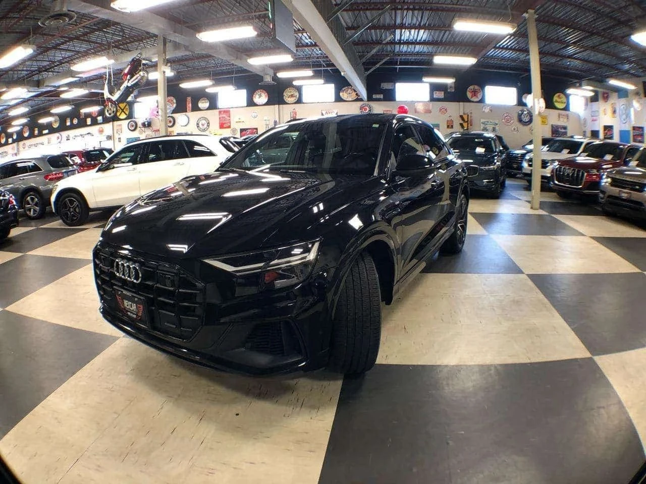 Audi Q8, снимка 3 - Автомобили и джипове - 56713065
