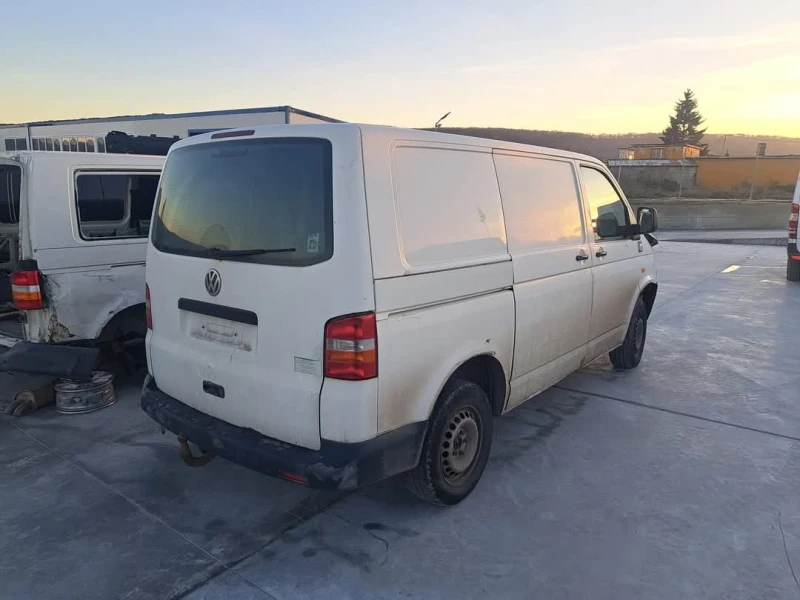 VW T5 1.9 TDI 2.5 TDI НА ЧАСТИ , снимка 2 - Бусове и автобуси - 48714344