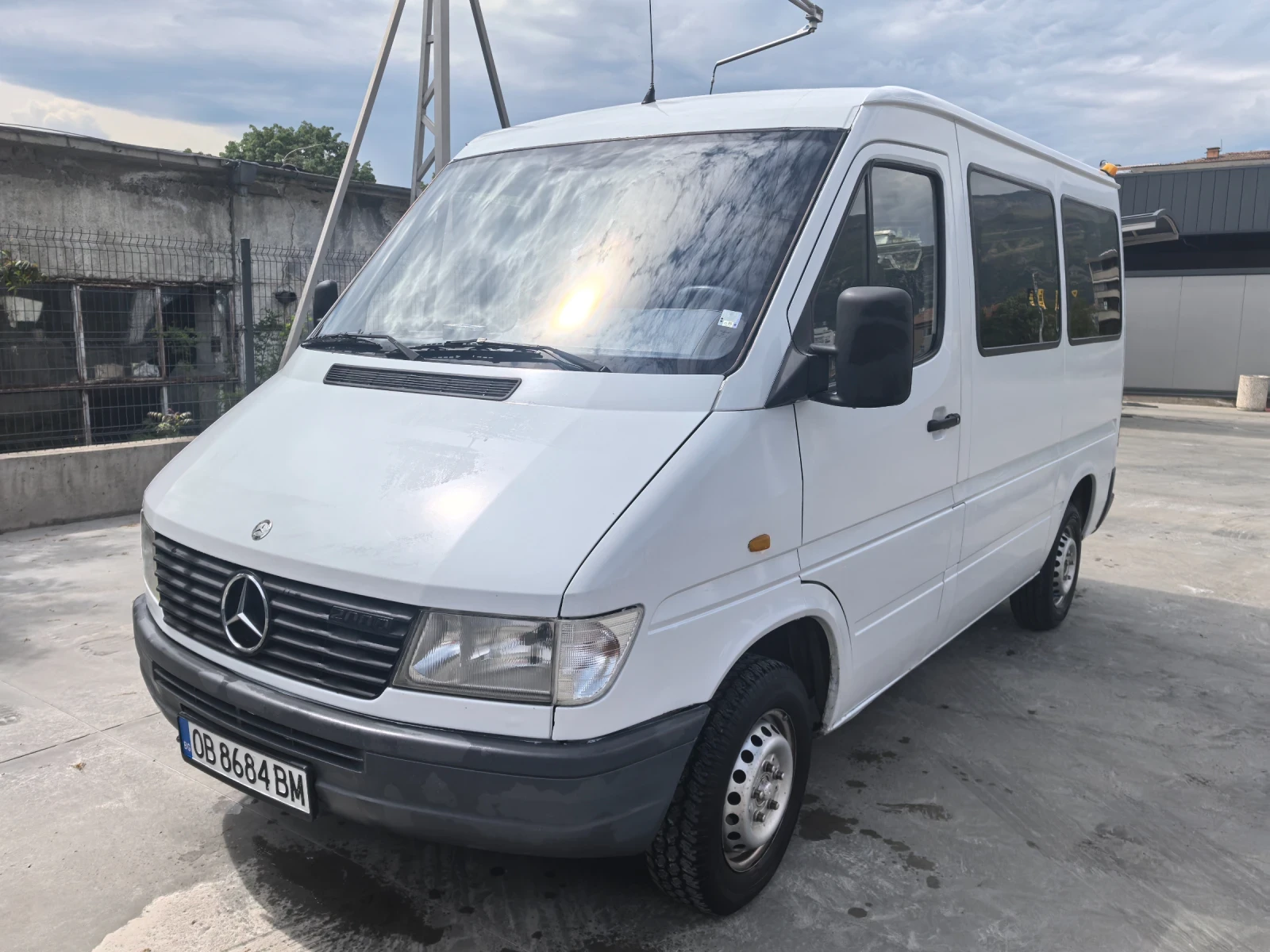 Mercedes-Benz Sprinter 208, снимка 3 - Бусове и автобуси - 54494907