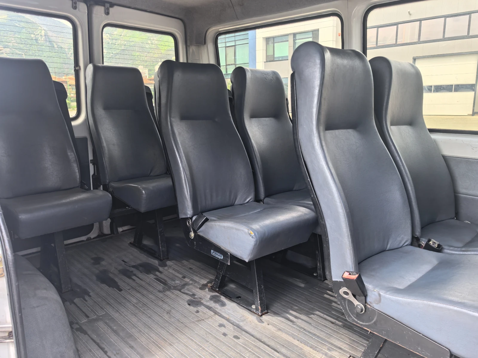 Mercedes-Benz Sprinter 208, снимка 11 - Бусове и автобуси - 54494907
