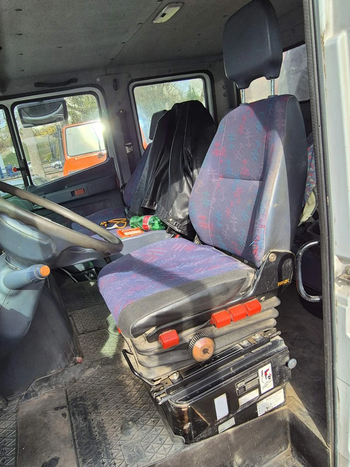 Mercedes-Benz 814 D самосвал, снимка 10 - Камиони - 53963687