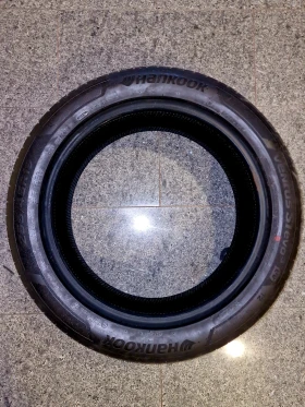 Гуми Летни 255/45R19, снимка 2 - Гуми и джанти - 53263458