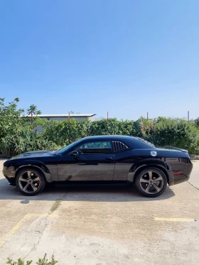 Dodge Challenger 3.6 306 коня SRT пакет!, снимка 5