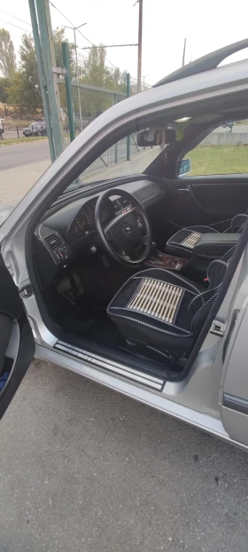 Mercedes-Benz C 220 - 3300 € / 6454.24 лв. - 18463392 2