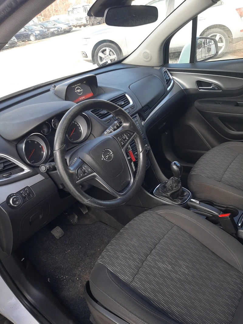 Opel Mokka 1.6 Евро6/ Нави, снимка 15 - Автомобили и джипове - 39263627