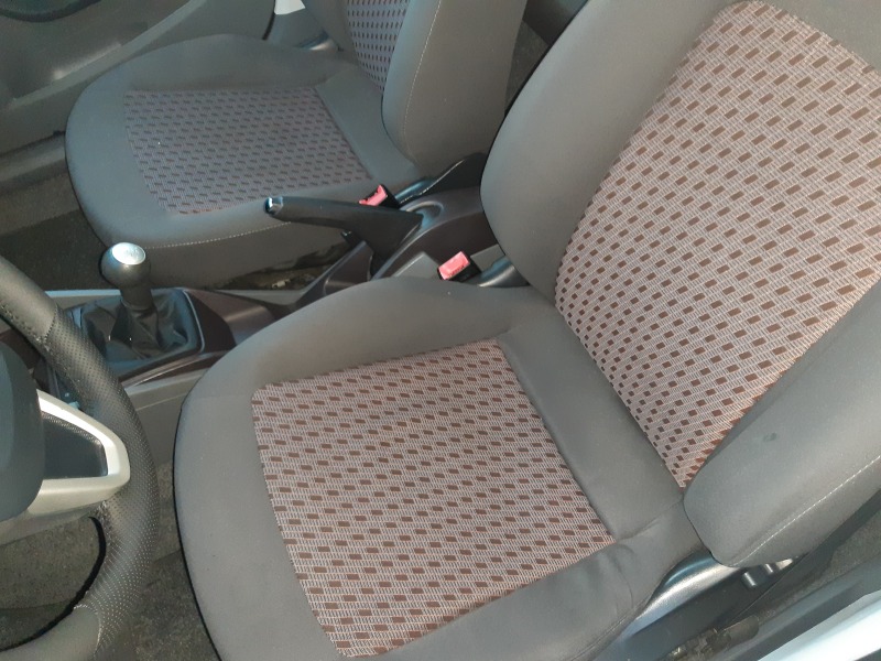 Seat Ibiza 1.2i  Gas, снимка 9 - Автомобили и джипове - 42540059
