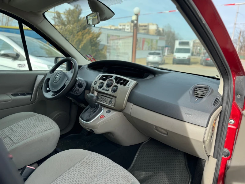 Renault Scenic 1.6i AUTOMATIC KLIMATIK, снимка 7 - Автомобили и джипове - 44211670