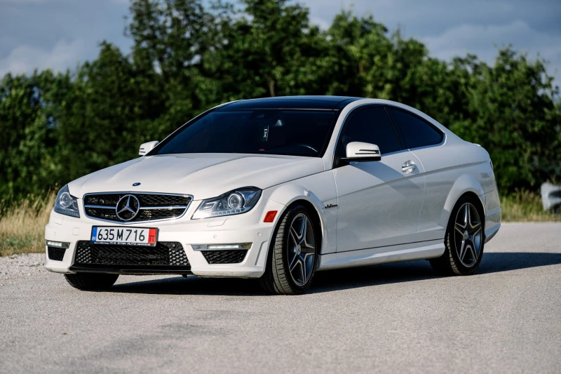 Mercedes-Benz C 63 AMG, снимка 1 - Автомобили и джипове - 45810828