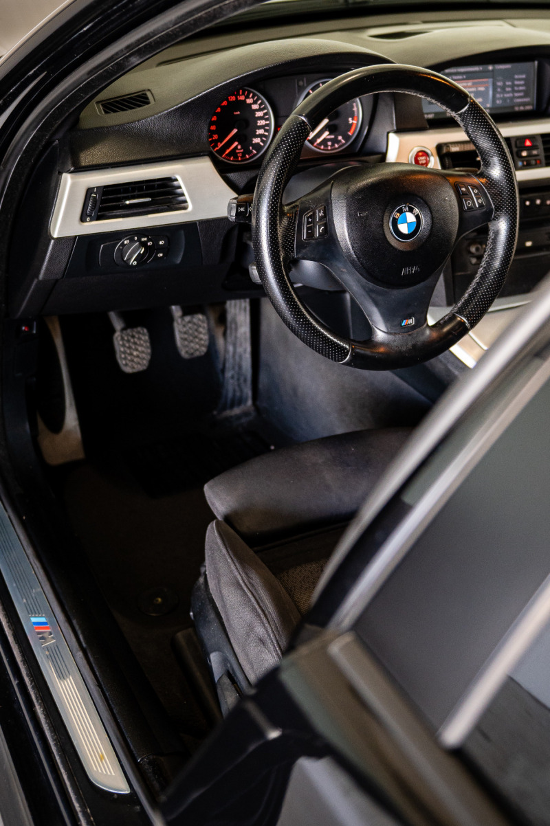 BMW 320 M-pack, снимка 10 - Автомобили и джипове - 46458919