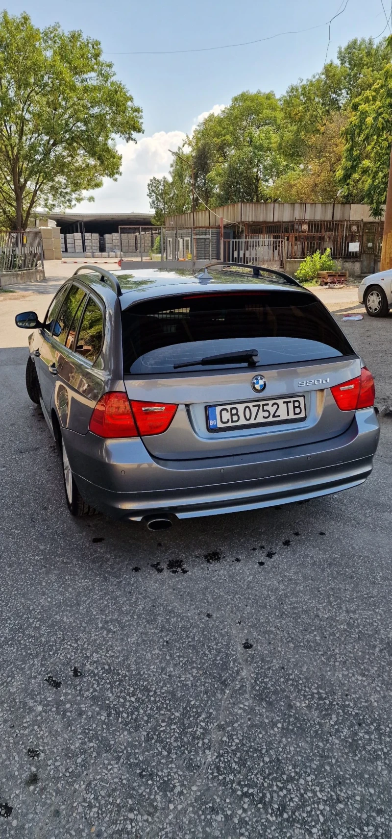 BMW 320 320, снимка 6 - Автомобили и джипове - 46935733