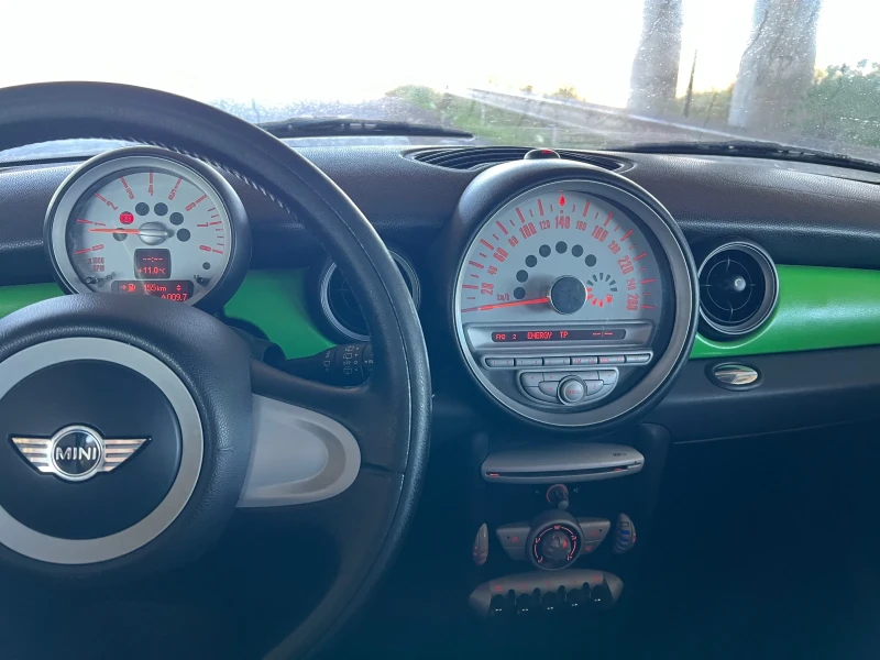 Mini Cooper 1.6i, снимка 8 - Автомобили и джипове - 47610718