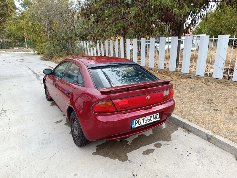 Mazda 323 BA, снимка 3 - Автомобили и джипове - 47831089