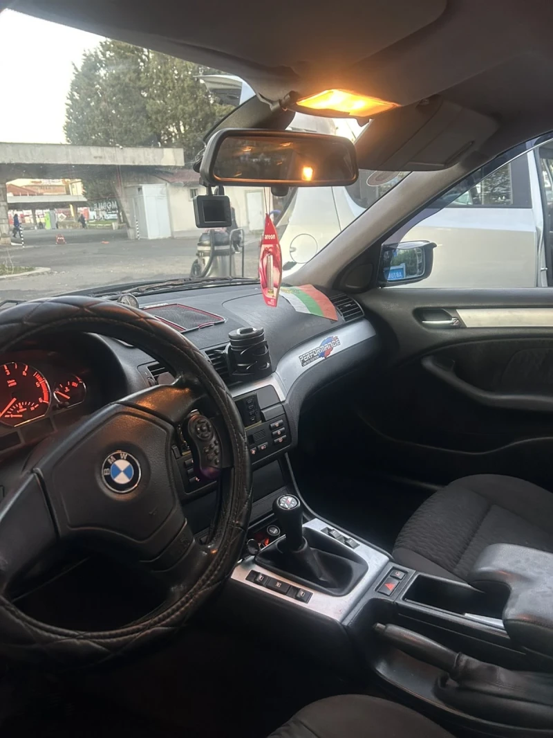 BMW 320 E46, снимка 7 - Автомобили и джипове - 48093943