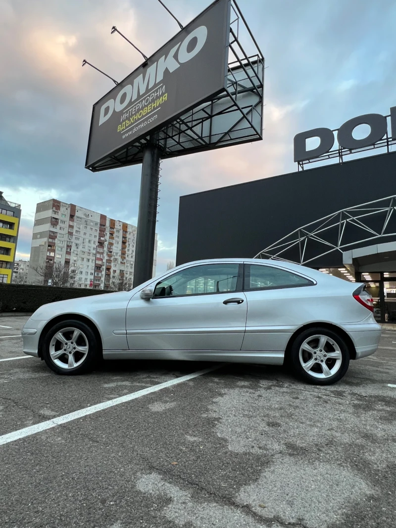 Mercedes-Benz C 200 KOMPRESSOR, снимка 11 - Автомобили и джипове - 48486899