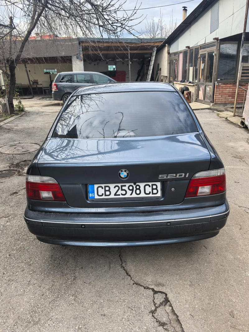 BMW 520, снимка 4 - Автомобили и джипове - 48891117