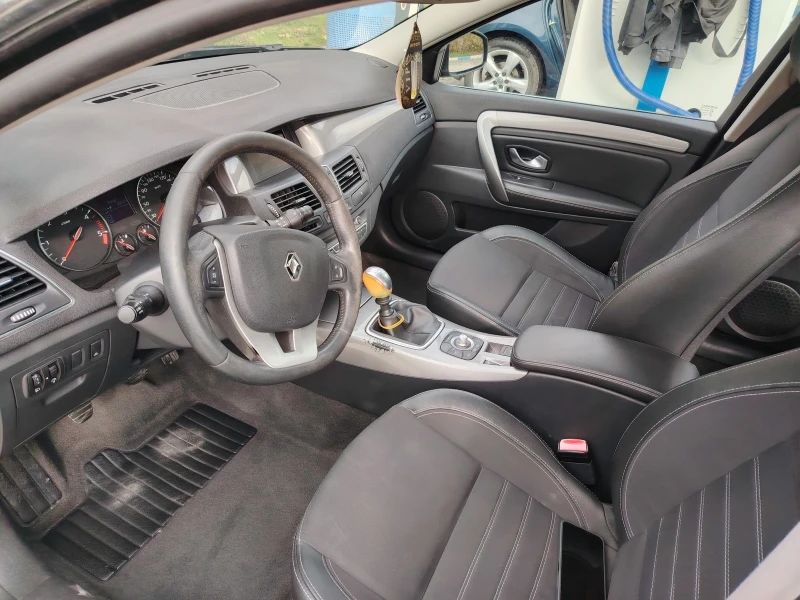 Renault Laguna, снимка 5 - Автомобили и джипове - 52350540
