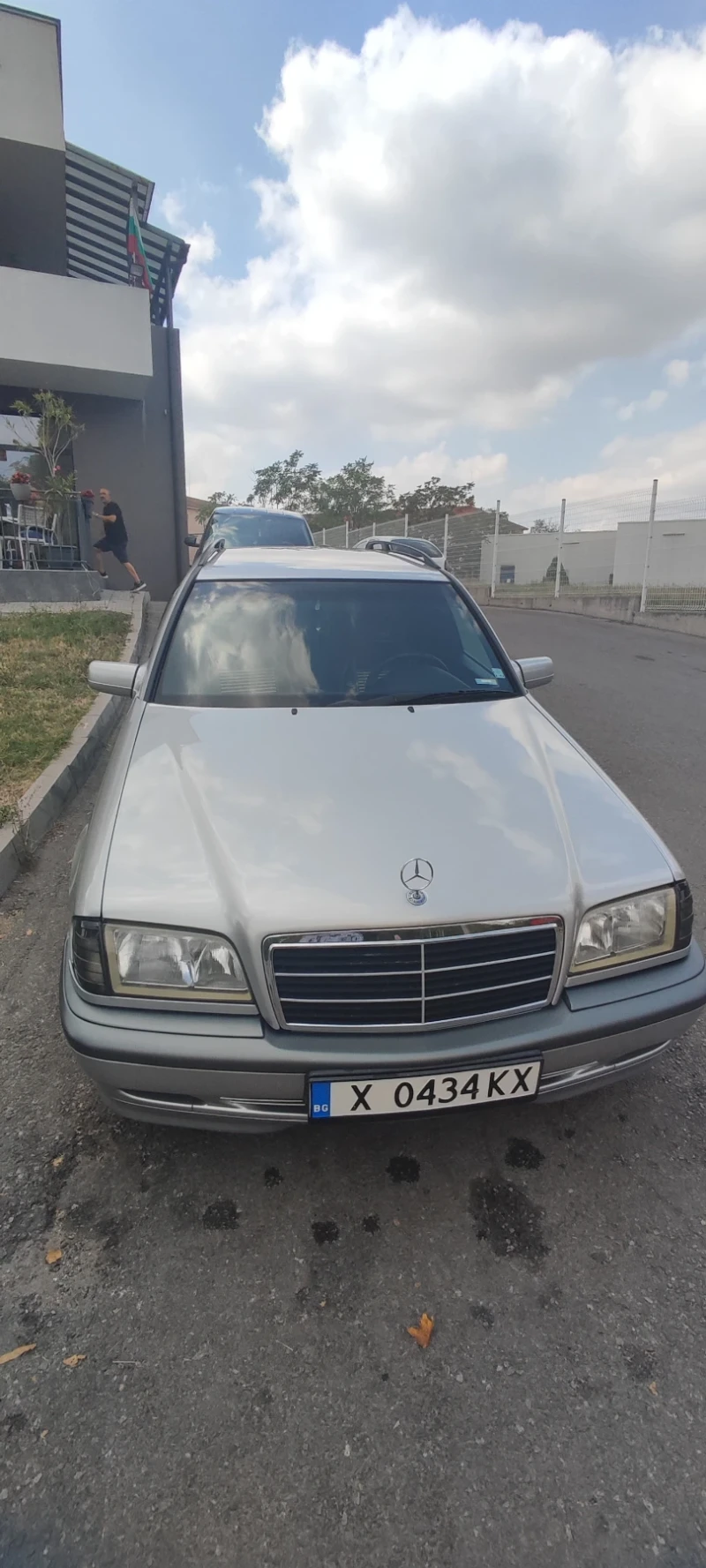 Mercedes-Benz C 220, снимка 5 - Автомобили и джипове - 53144126