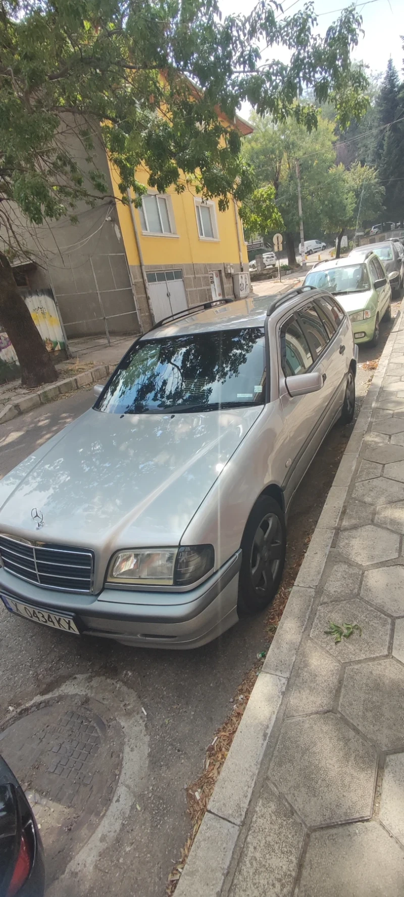 Mercedes-Benz C 220, снимка 4 - Автомобили и джипове - 53144126