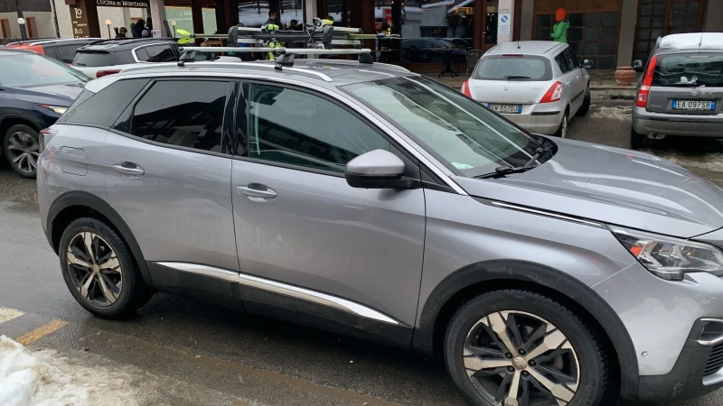 Peugeot 3008 BlueHDi  GT Line     Automatc  ЕURO6 B, снимка 6 - Автомобили и джипове - 53201411