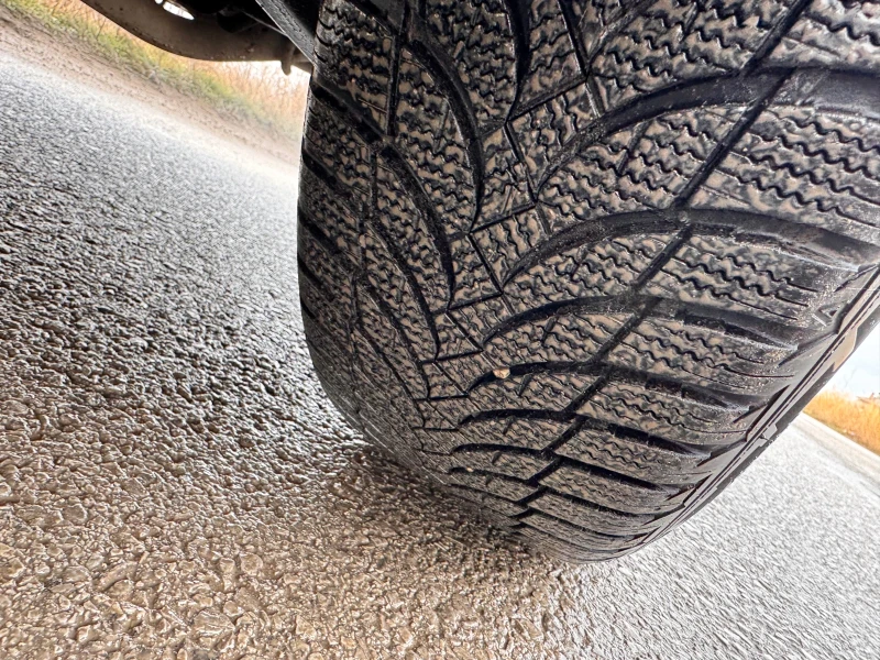 Subaru Forester 2.0i LPG Automatic 4x4, снимка 13 - Автомобили и джипове - 53223046