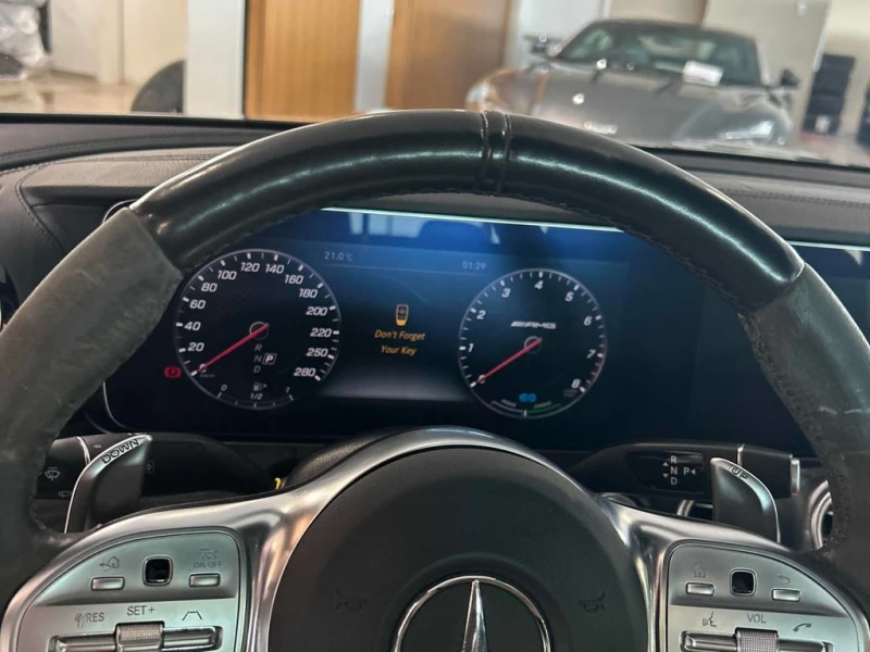 Mercedes-Benz E 53 AMG * CARFAX * DISTRONIC* ОБДУХВАНЕ* , снимка 8 - Автомобили и джипове - 53277113