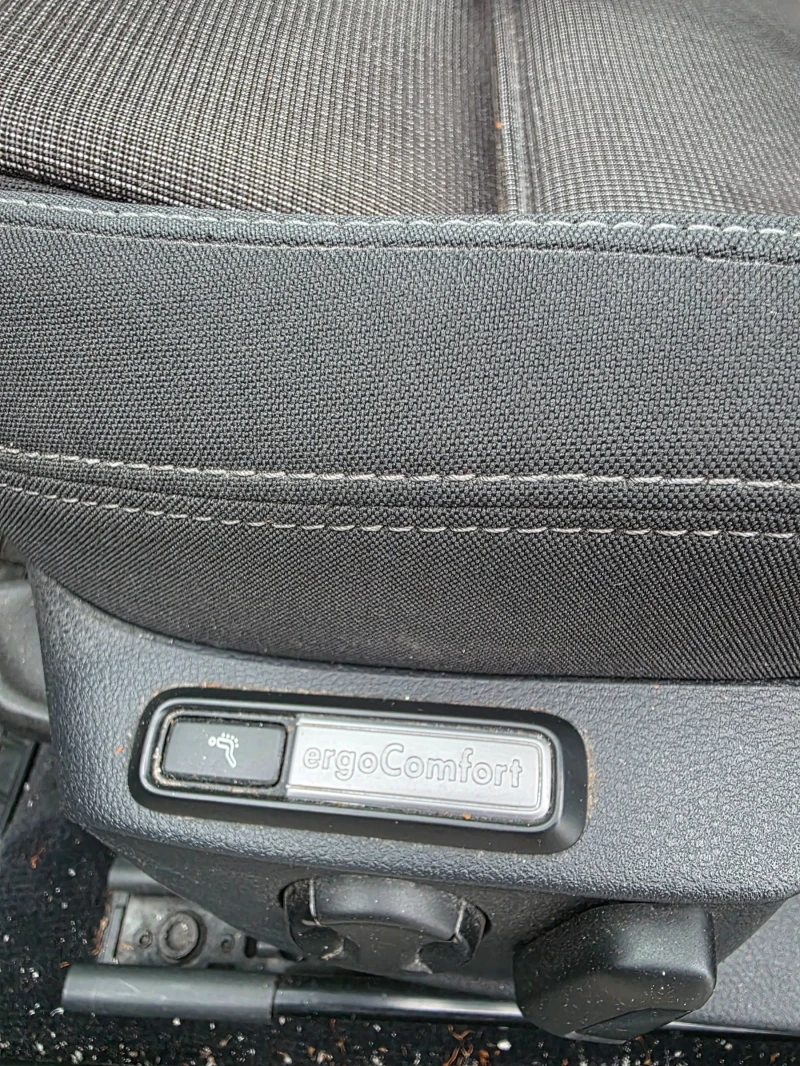 VW Passat, снимка 14 - Автомобили и джипове - 53394469