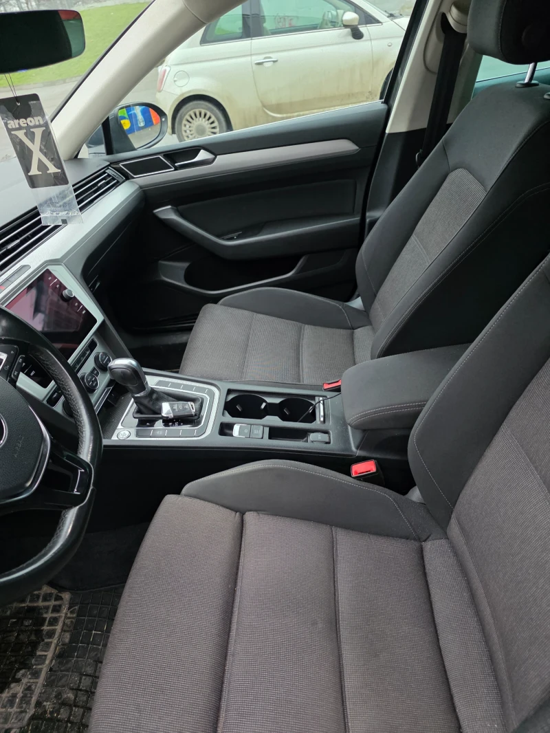 VW Passat, снимка 16 - Автомобили и джипове - 53394469